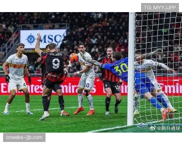 欧联杯1-8决赛：AC米兰客场1-1战平布莱顿，莱奥长途奔袭破门